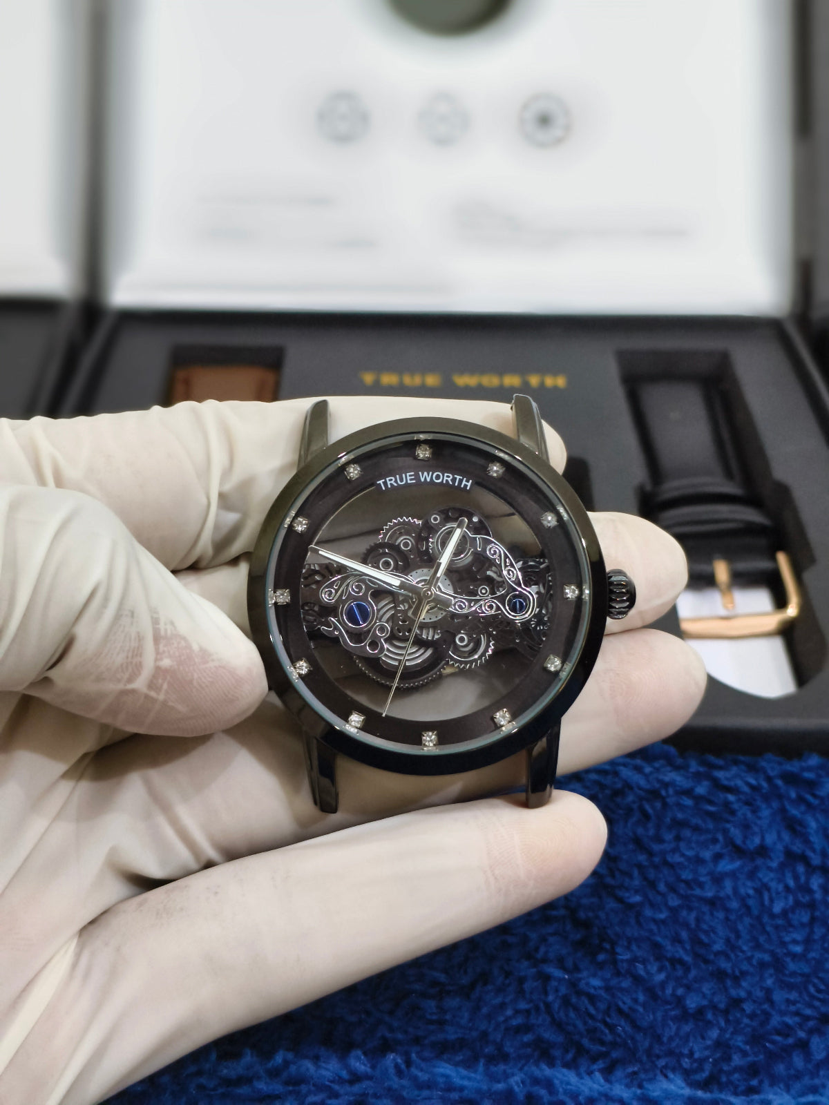 True-Worth Face Gear - Dual Straps Luxury Watches